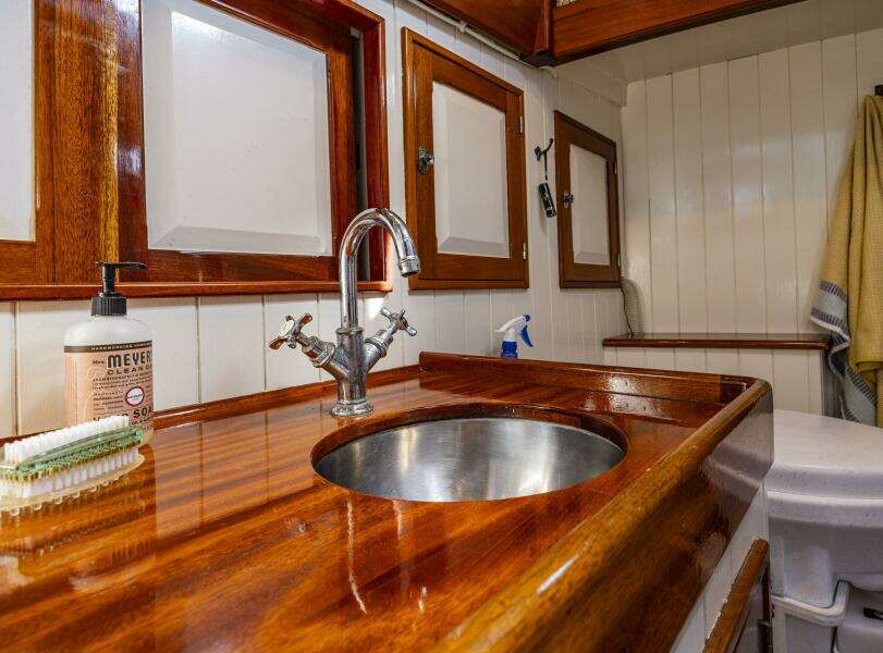 1997 Covey Island Boat Works 