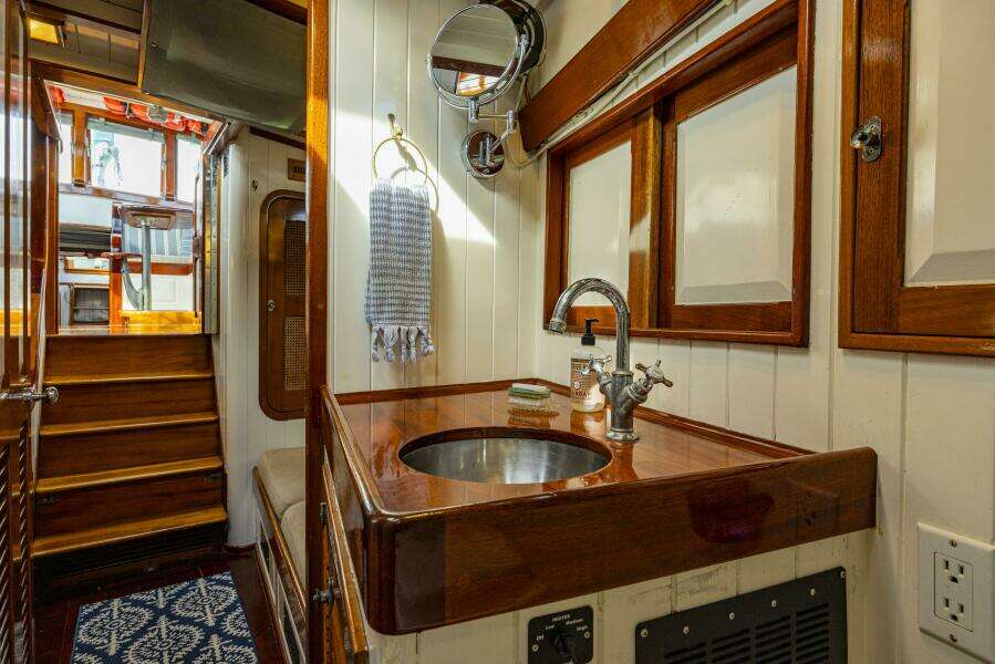 1997 Covey Island Boat Works 