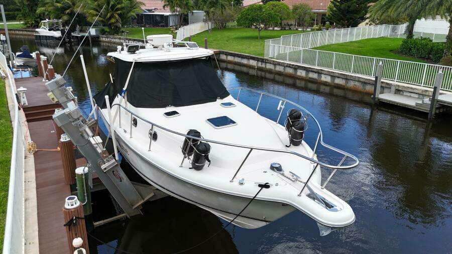 2007 Pursuit 335 Offshore