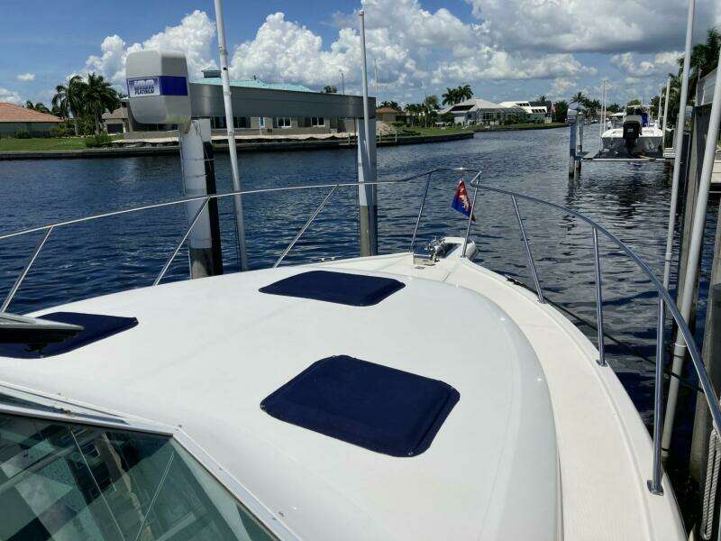 2000 Tiara Yachts 3100 Open