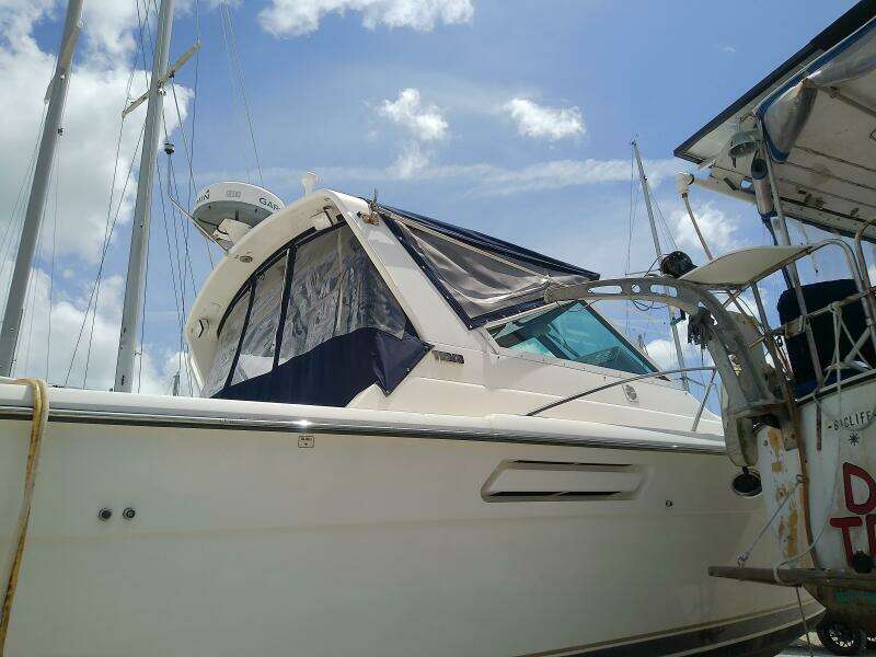 2000 Tiara Yachts 3100 Open