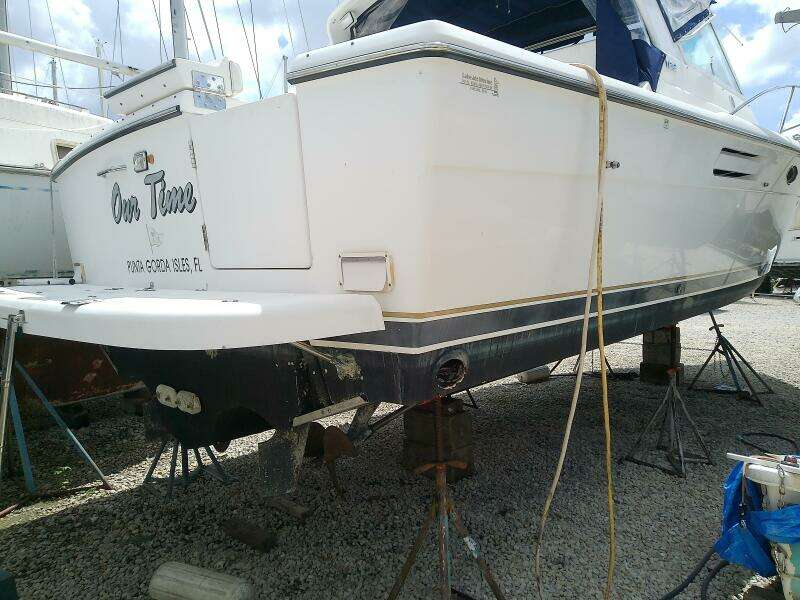 2000 Tiara Yachts 3100 Open