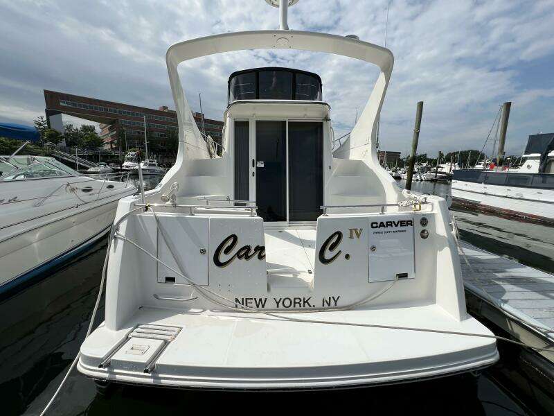 2004 Carver Mariner