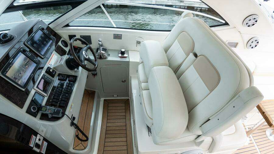 2009 Sea Ray 470 Sundancer