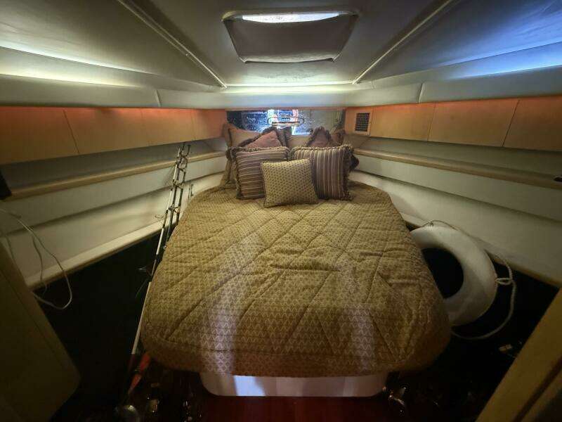 1991 Tiara Yachts 43 Open