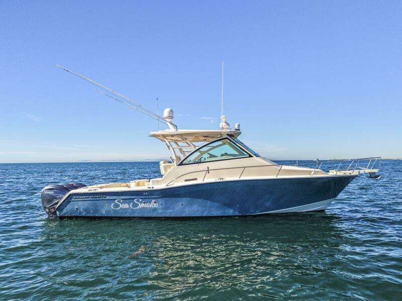 2019 Grady-White 370 Express 