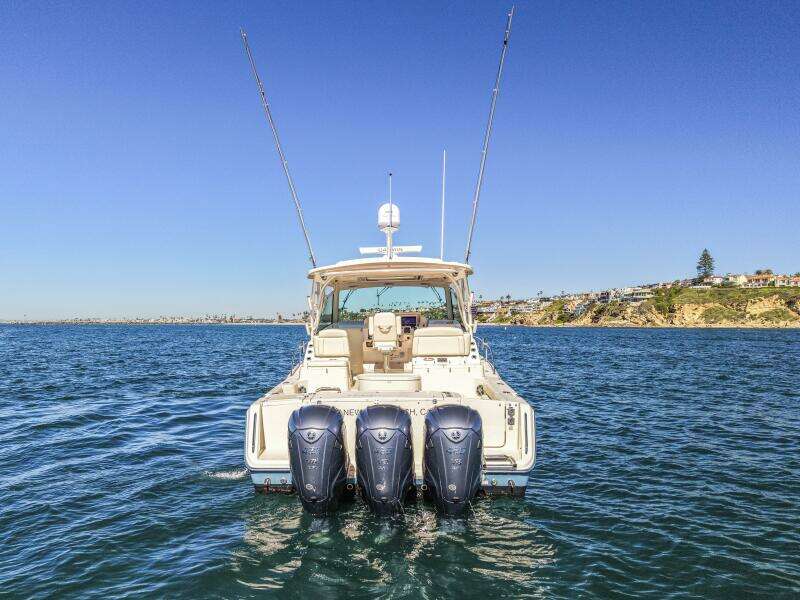 2019 Grady-White 370 Express 