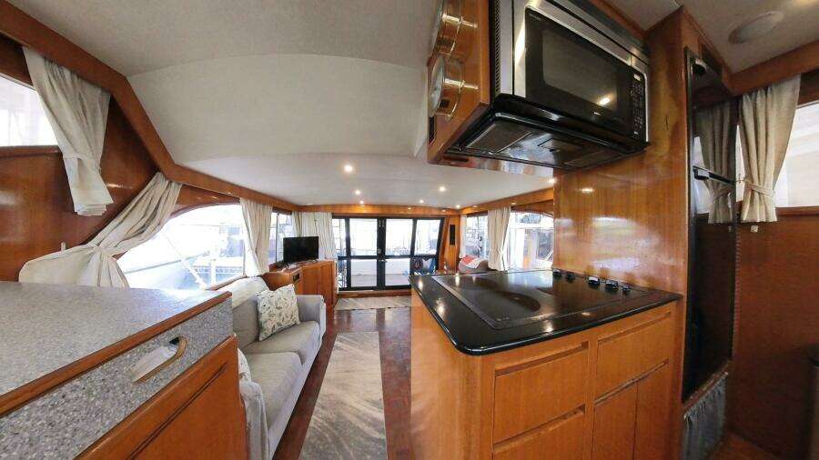 50 ft Ocean Alexander - View from Galley