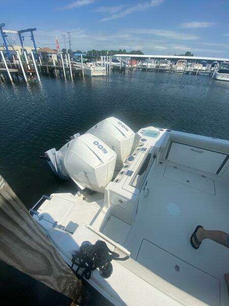 2022 Sailfish 276 Dual Console