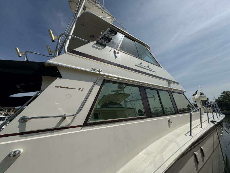 1985 Hatteras 60 Enclosed Bridge