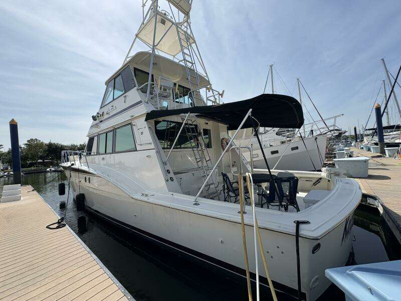 1985 Hatteras 60 Enclosed Bridge