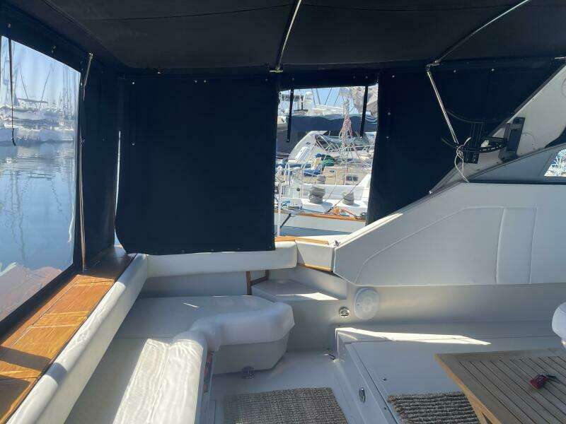 1985 Sea Ray 460 Express Cruiser