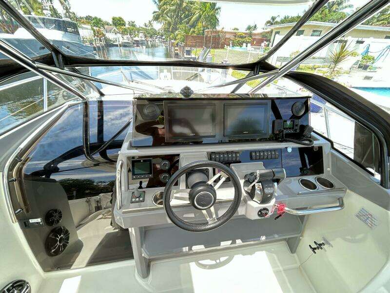 2022 Jeanneau Leader 10.5 WA Series 2