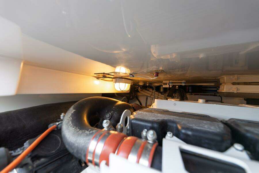 2018 Hatteras GT45X Flybridge