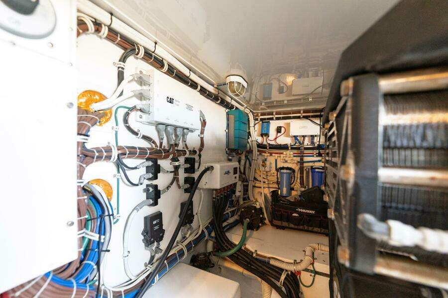 2018 Hatteras GT45X Flybridge