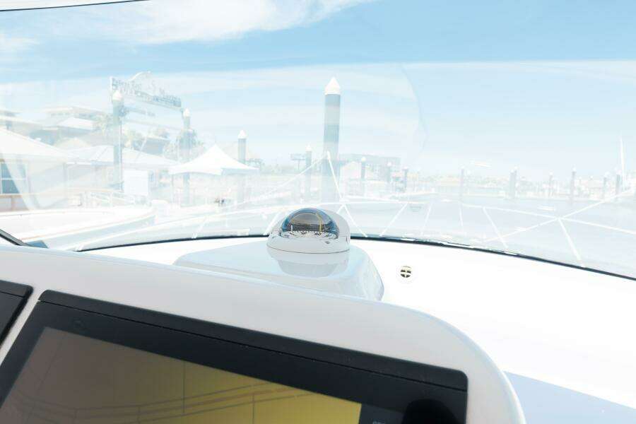 2018 Hatteras GT45X Flybridge