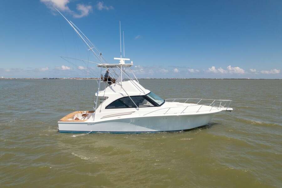 2018 Hatteras GT45X Flybridge