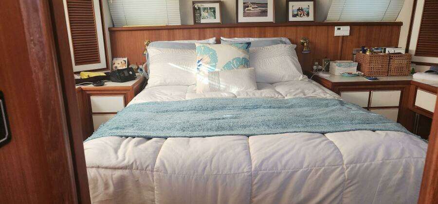 1988 Vantare 44 Aft Cabin