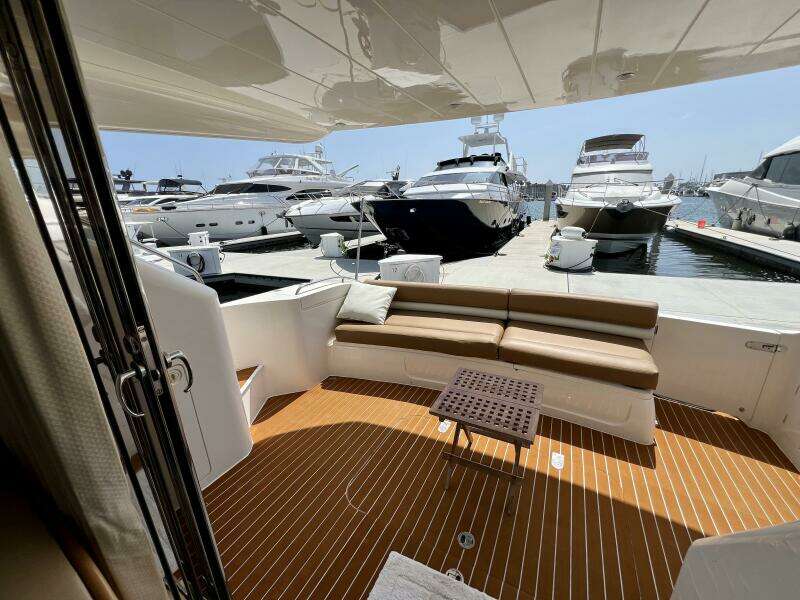 2000 Viking Princess 52 Flybridge