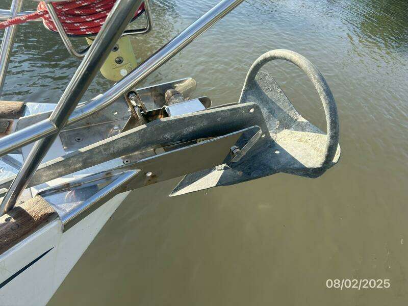 46' Beneteau anchor