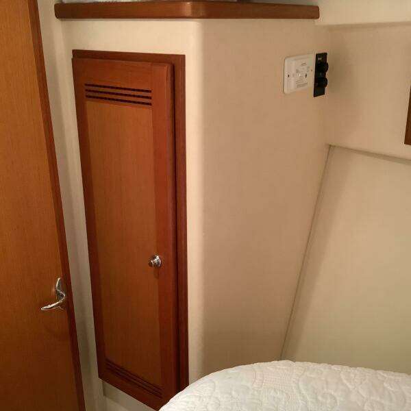 2006 Cabo 35 Flybridge Sportfish