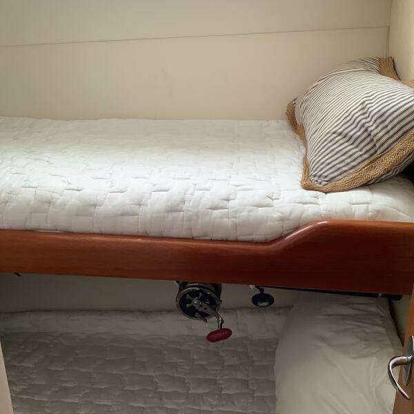 2006 Cabo 35 Flybridge Sportfish