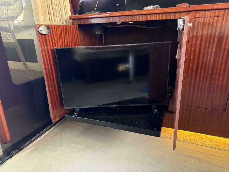 1984 Custom 38 Custom