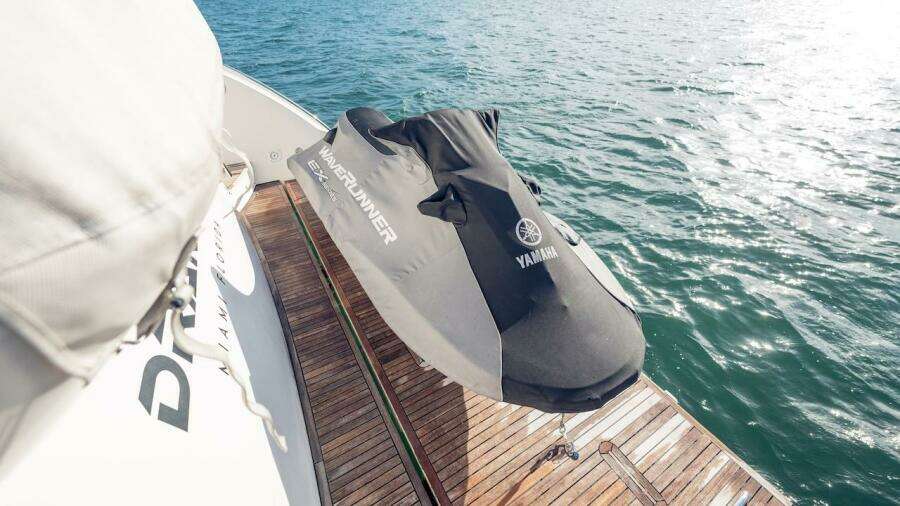 2012 Azimut Evolution