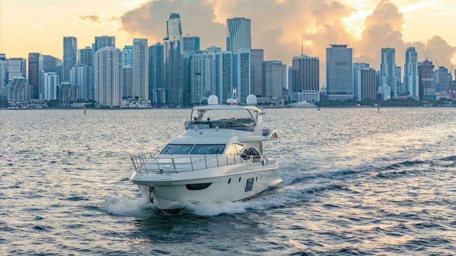 2012 Azimut Evolution