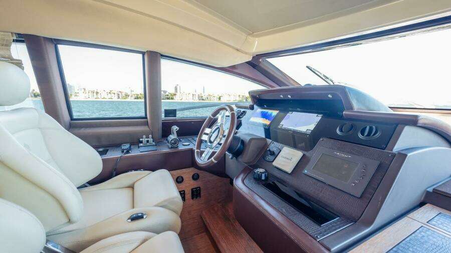 2012 Azimut Evolution