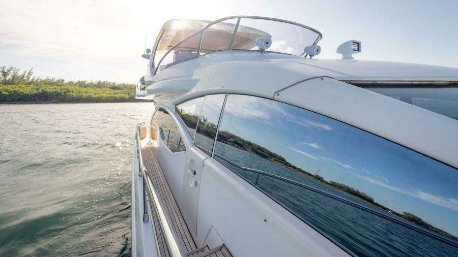 2012 Azimut Evolution