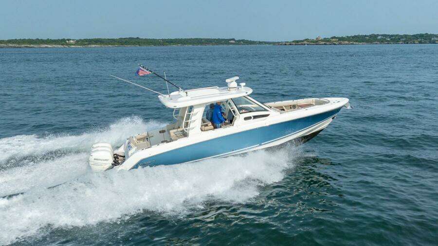 2019 Boston Whaler 350 EX Realm