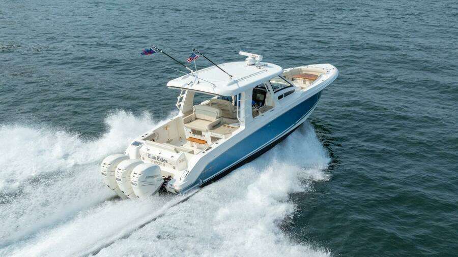 2019 Boston Whaler 350 EX Realm
