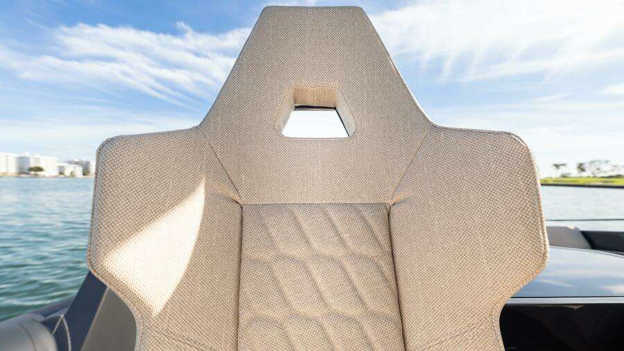 2025 Skipper darkgrey/macadima