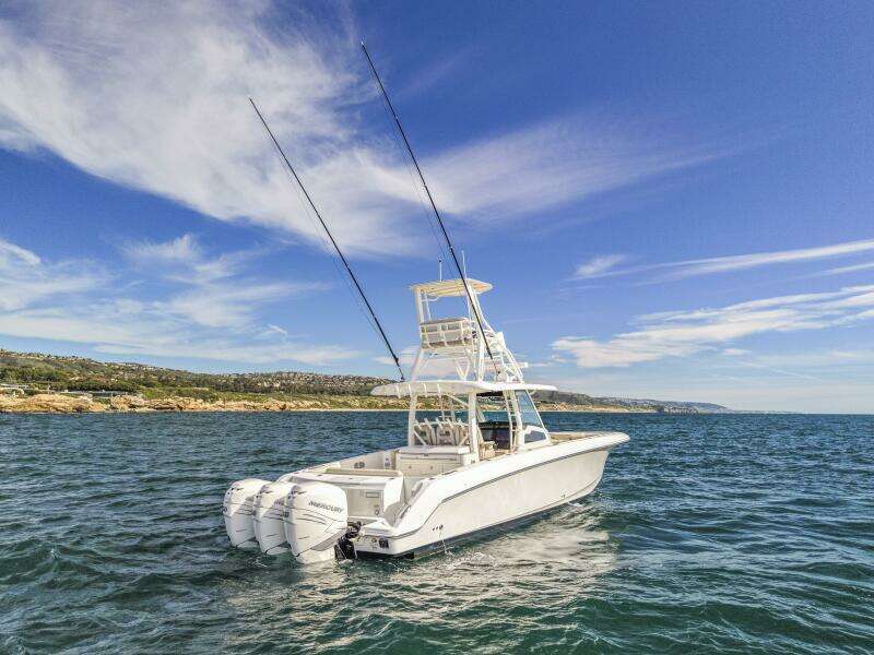 2018 Boston Whaler 38 Outrage - M22