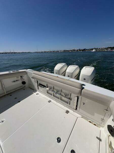 2018 Boston Whaler 38 Outrage - M22
