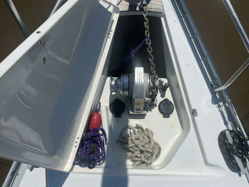 Beneteau Oceanis 381