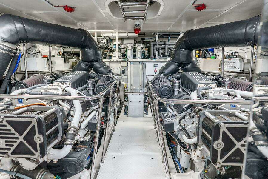 2010 Hargrave Raised Pilothouse