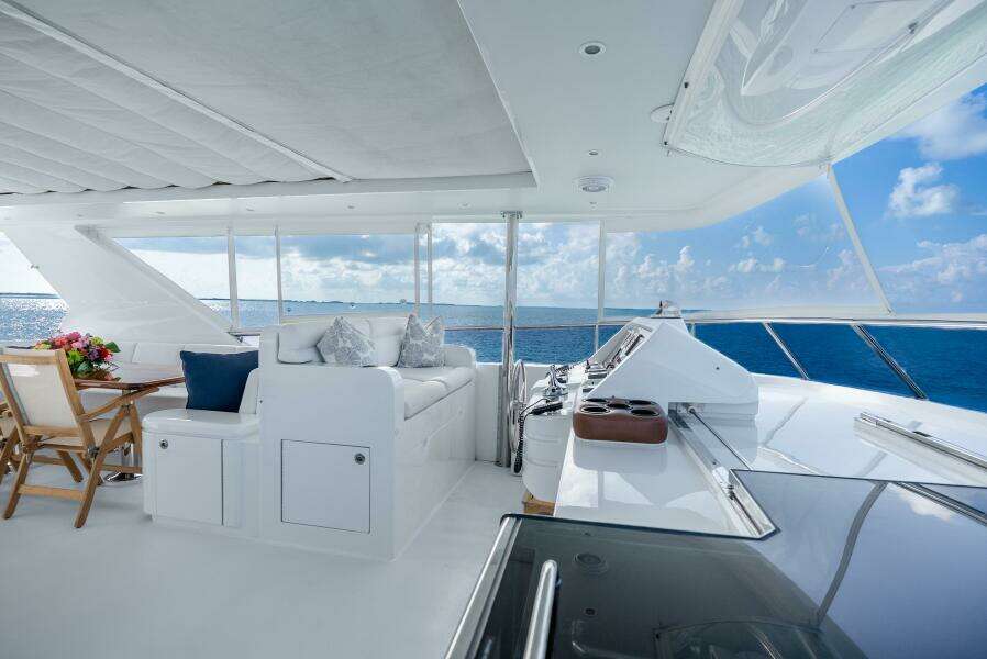 2010 Hargrave Raised Pilothouse