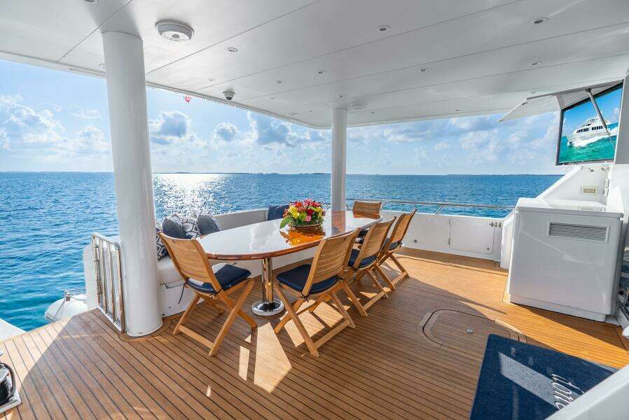 2010 Hargrave Raised Pilothouse