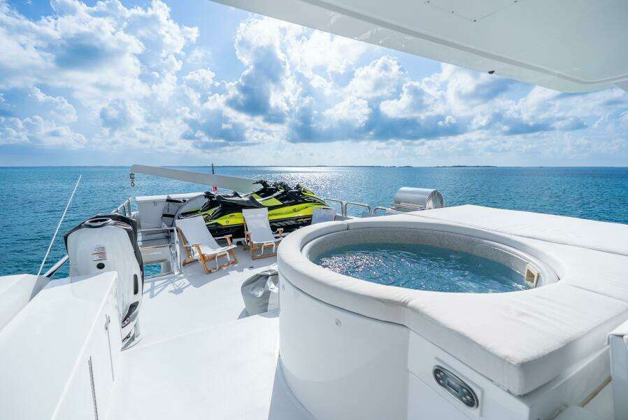 2010 Hargrave Raised Pilothouse