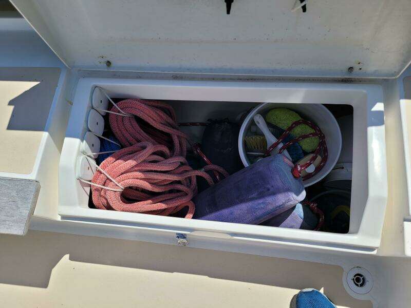 2004 Alerion 28 Express