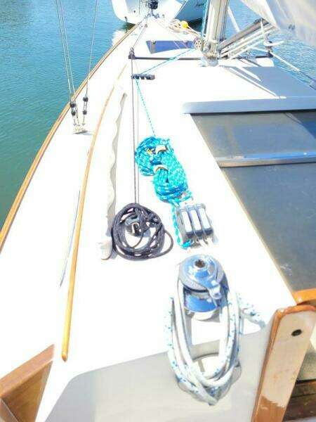 2004 Alerion 28 Express