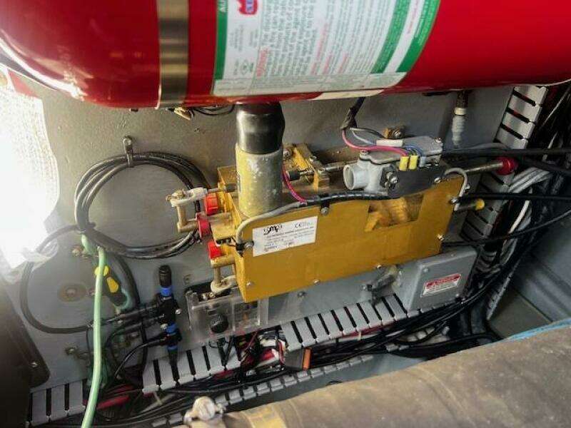 410 engine synchronizer