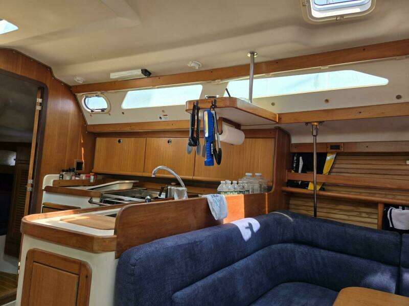 2001 Catalina 380