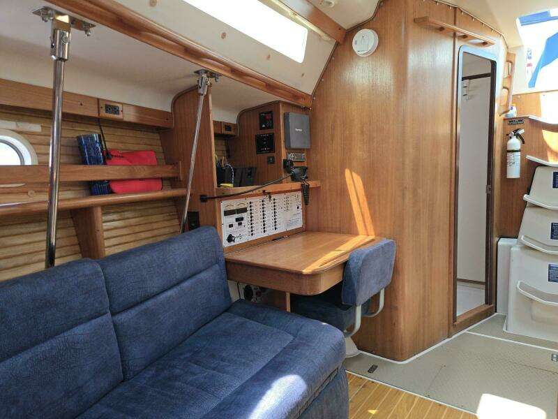 2001 Catalina 380