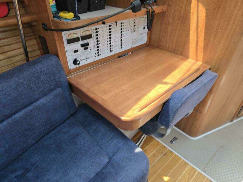 2001 Catalina 380