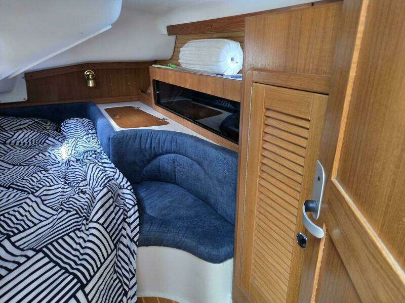2001 Catalina 380