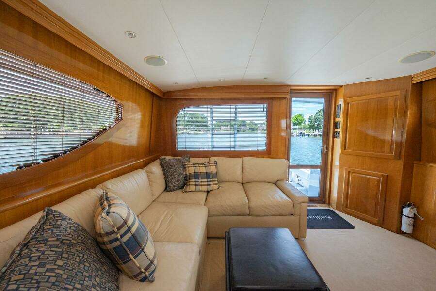 2001 Hatteras 50 Convertible