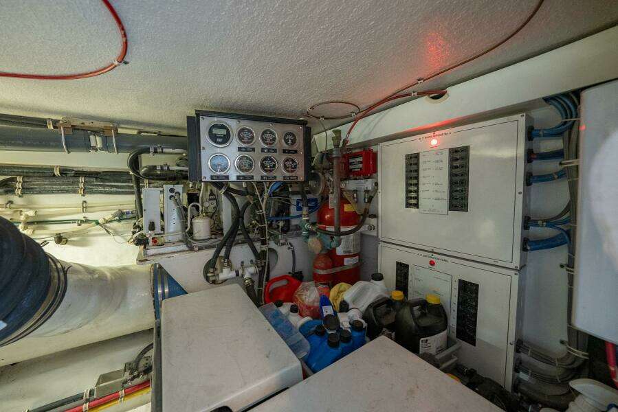 2001 Hatteras 50 Convertible